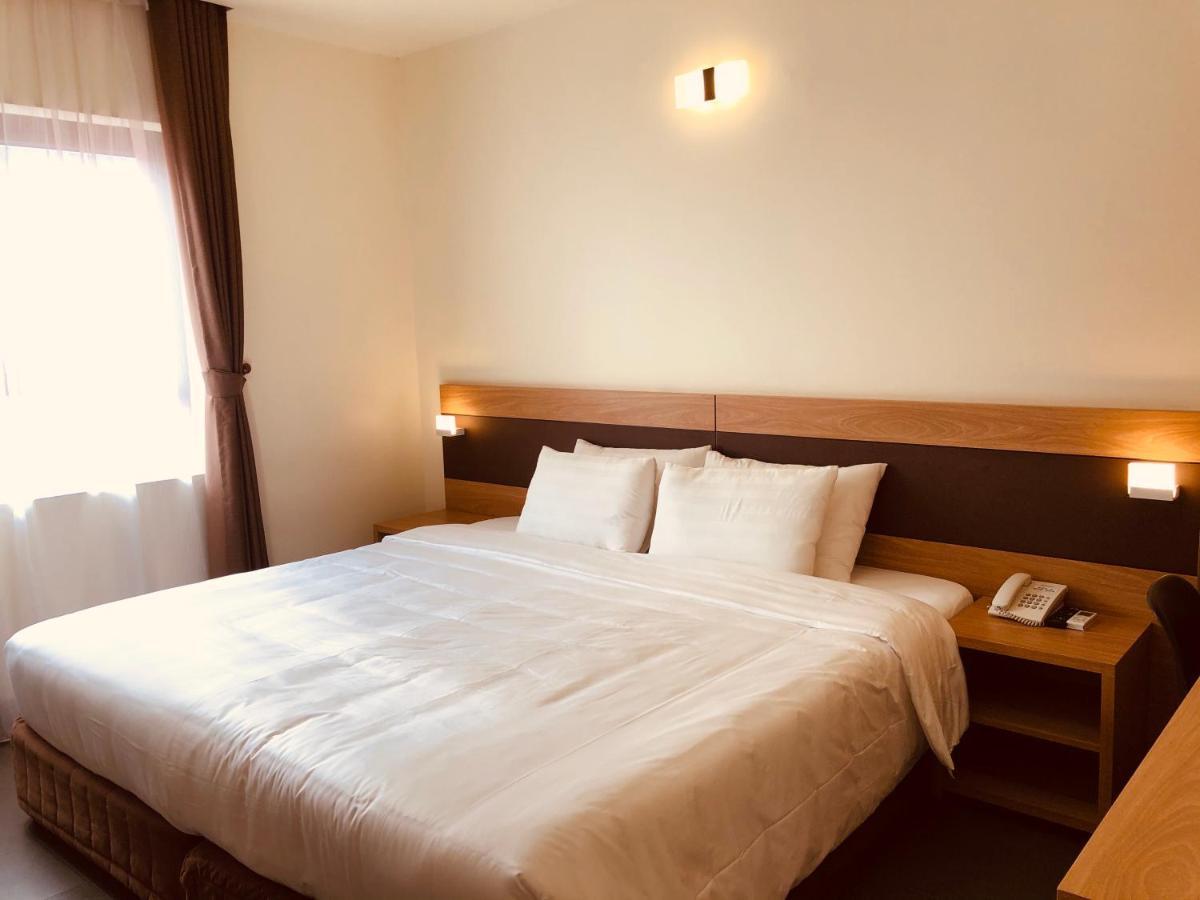 Punt Hotel Hai Phong Kültér fotó